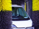 Service de carwash du camping 5 étoiles Le Vieux Port dans les Landes