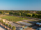 Plaine des sports du camping 5 étoiles Le Vieux Port dans les Landes vue du ciel