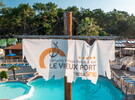 Drapeau du camping 5 étoiles Le Vieux Port dans les Landes au cœur du parc aquatique et de la forêt landaise