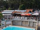 Camping Landes avec restaurant & bar dans le parc aquatique snack-restaurant-bar Le Captain Mary espace convivial et accueillant faim miam, vue depuis le haut du solarium pour un panorama totale sur la surface de repos