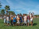 Jeunes du club ados réunis au camping : activités collectives, animateurs et moments de partage entre adolescents pendant les vacances.