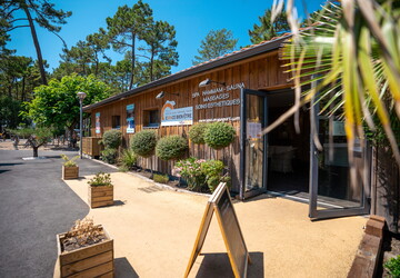 Accueil de l'espace bien-être et Spa du camping 5 étoiles Le Vieux Port dans les Landes