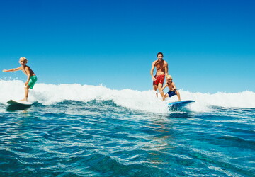 Surf en famille camping 5 étoiles le Vieux port dans les Landes 