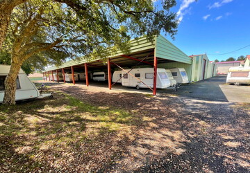 caravane landes stockage emplacement exterieur