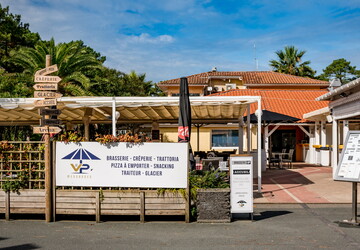 Page 404 Cette page fait un tour du camping... Embarquez plutôt pour une aventure inoubliable dans notre 5* Le Vieux Port ! Que signifie une page 404 ?  Une page 404 signifie que la page que vous cherchez n'existe pas sur notre site. Cela peut être dû à un lien cassé, une URL erronée ou la suppression de la page.