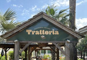 Pension-complete-services-camping-5-etoiles-vieux-port-landes-restaurant-bar-terrasse-devanture-du-restaurant-pizzeria-trattoria