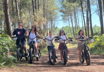 Balade en trottinette électrique dans la forêt des Landes