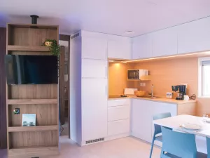 Cuisine et télévision Lodge Premium 4 personnes dans les Landes au camping Le Vieux Port