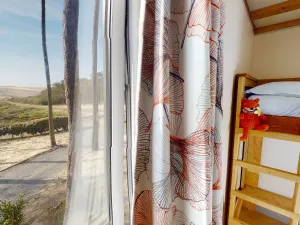 Chambre enfants du chalet Premium 4 personnes au camping 5 étoiles Le Vieux Port à Messanges dans les Landes