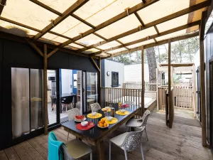 Cottage Premium Jacuzzi 8 pers Breizh Camping 5 étoiles Le Vieux Port dans les Landes