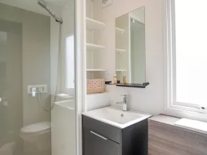 Lodge Premium 6 pers Otello 3 chambres au camping 5 étoiles dans les Landes au camping Le Vieux Port 