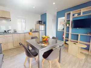 Lodge Premium Dune Jacuzzi 4 personnes au camping 5 étoiles Le Vieux Port avec Resasol pour vos vacances, loisirs et évenements dans le Sud Ouest de la France sur la Côte d'Argent des Landes à Messanges