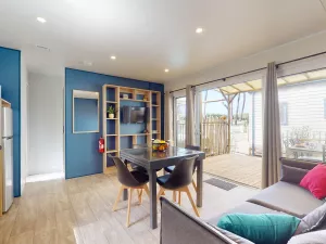 Lodge Premium Dune Jacuzzi 4 personnes au camping 5 étoiles Le Vieux Port avec Resasol pour vos vacances, loisirs et évenements à Messanges / Vieux Boucau dans les Landes en France