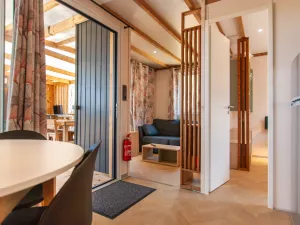 20250710 Chalet Duo Premium Piscine 6-7 personnes (90) Salon C