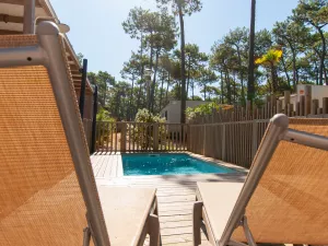 20250710 Chalet Premium Piscine 4-5 personnes (88) Piscine 2