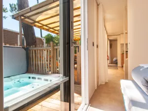 20250710 Lodge Premium dune Jacuzzi 4 pers (153) Jacuzzi + logement