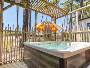 20250710 Lodge Premium dune Jacuzzi 6 pers (25) Jacuzzi 1