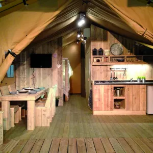 L'intérieur de la Tente Ecoluxe