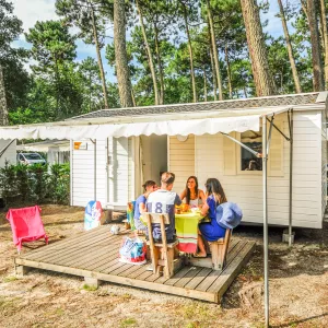 Mobil home Eco pour petit budget dans un camping 5 étoiles