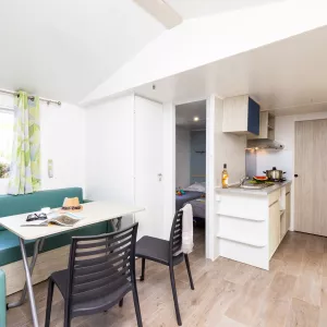 Intérieur d'un mobil-home Resasol 4/6 personnes