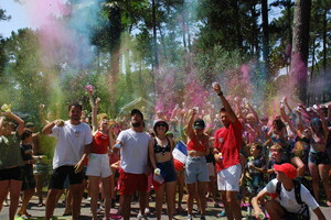 Color run pour tous les âges au camping 5 étoiles Le Vieux Port dans les Landes