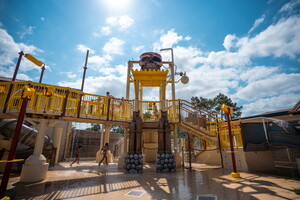 Aquasplash pour les enfants au coeur du parc aquatique du camping 5 étoiles Le Vieux Port dans les Landes