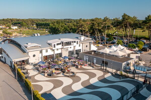 Parvis de l'Aréna du Vieux Port camping 5 étoiles dans les Landes pour tous vos événements