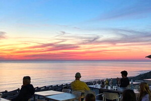 bar restaurant de messanges plage nord au coucher du soleil pour manger ou boire au sunset avec vue sur l'océan atlantique camping bord de mer acceptant les chiens et chats