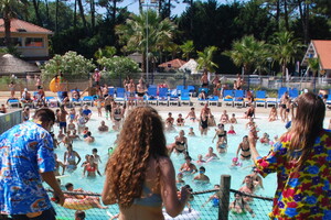Camping familial dans les Landes (2) Activités et loisirs de notre camping activités pour tous les âges famille vacances séjour enfants chien bord de mer piscine