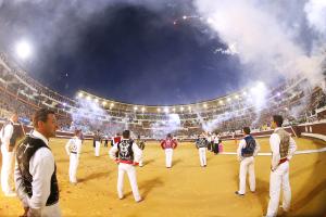 Spectacle avec écarteur landais dans les arènes de Vieux Boucau