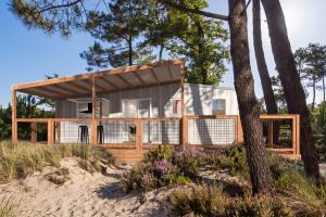 Modélisation 3D du Chalet Écume 5/6 personnes, nouveauté à louer au Camping Le Vieux Port dès 2027, avec trois chambres