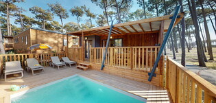 Extérieur du Chalet Premium 4 personnes au camping Le Vieux Port à Messanges dans les Landes 