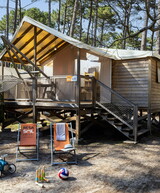 Cabane sur pilotis 4/5 personnes au Camping 5 étoiles le Vieux Port dans les Landes 