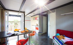 Intérieur Chalet Bois 6 personnes dans les Landes au camping Le Vieux Port