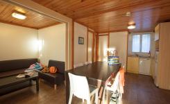 Intérieur Chalet Bois 8 personnes dans les Landes au camping Le Vieux Port