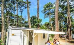 Terrasse Mobil-home Eco 4/5 personnes dans les Landes au camping Le Vieux Port