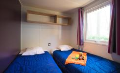 Chambre lits jumeaux Mobil-home Resasol 6/8 personnes dans les Landes au camping Le Vieux Port