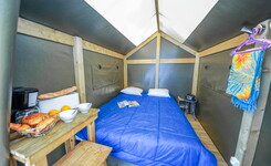 Vue intérieure Tente Duo 2 personnes dans les Landes au camping Le Vieux Port