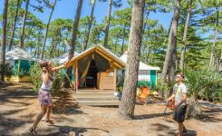 Vue extérieure Tente Duo 2 personnes dans les Landes au camping Le Vieux Port