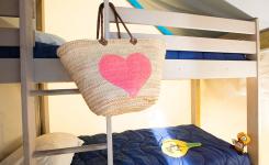 Chambre avec lits superposés Tente Eco 4 personnes dans les Landes au camping Le Vieux Port