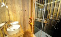 Salle de bains Tente Ecoluxe 4/5 personnes dans les Landes au camping Le Vieux Port