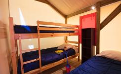 Chambre lits superposés et lit gigogne Tente Resasol 4/5 personnes dans les Landes au camping Le Vieux Port