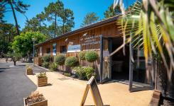 Accueil de l'espace bien-être et Spa du camping 5 étoiles Le Vieux Port dans les Landes