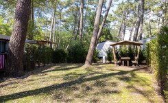 Emplacement Confort 120 2/6personnes camping le Vieux Port 5 étoiles Landes 