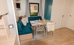 Mobil-home Resasol 6/8 personnes modèle 2024 : Le coin repas