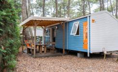 Mobil home cosy pour 4 à 6 personnes avec terrasse au camping en bord de mer dans les Landes