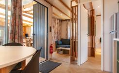 20250710 Chalet Duo Premium Piscine 6-7 personnes (90) Salon C