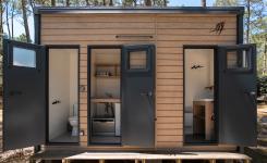 Camping Le Vieux Port emplacement 150m² jacuzzi caché : surface privée, détente eaux chaudes, sanitaires modernes, kitchenette lave-vaisselle frigo, calme nature.
