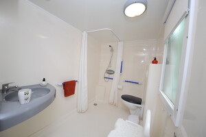 Salle de bains Mobil-home Resasol PMR 4/6 personnes dans les Landes au camping Le Vieux Port