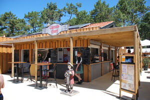Restaurant Bar Pirate's Land camping le vieux port 5 étoiles dans les Landes